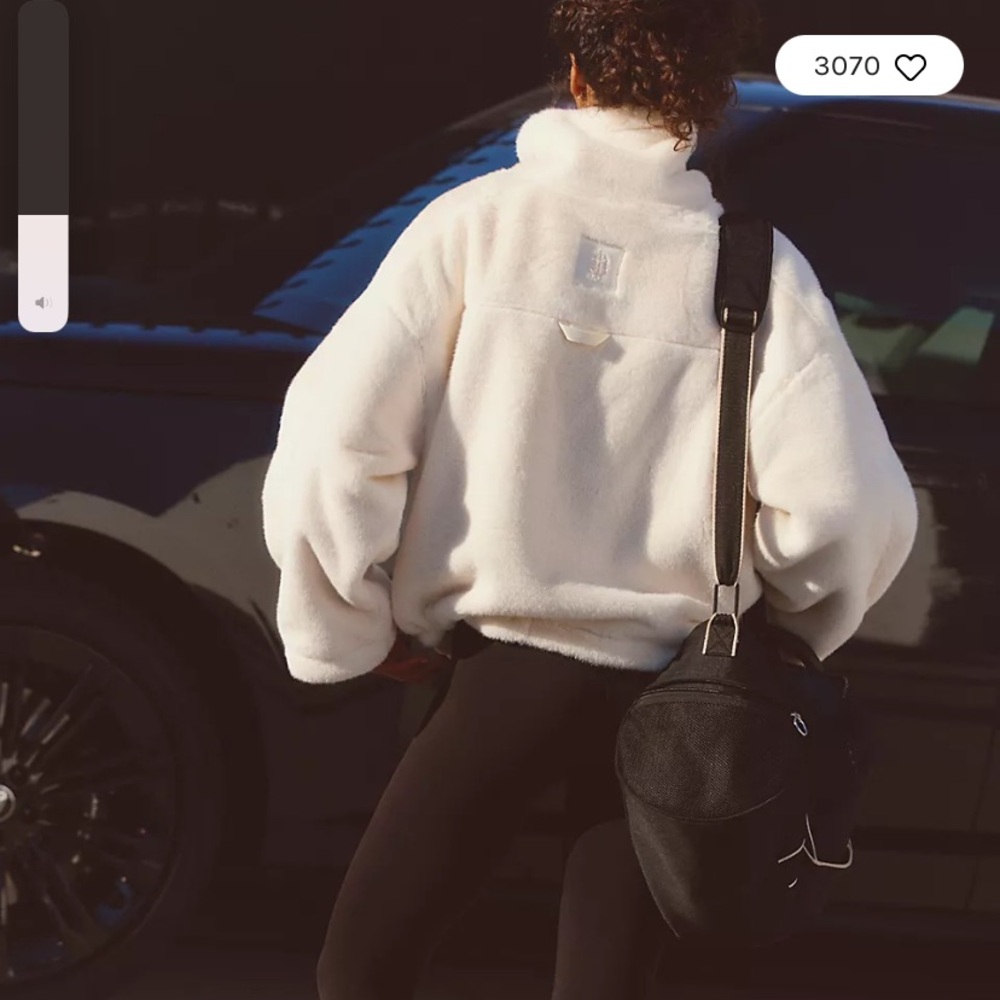 AMAZING DEAL!!🔥🔥🔥Free People Alpine Faux Fur Half Zip.Worn 1 time! Noflaws! - Picture 5 of 5